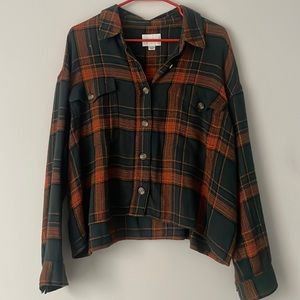 American Eagle Women’s Cropped Flannel
